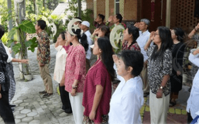 Meriah dan Penuh Makna: Anand Ashram Gelar Upacara Bendera